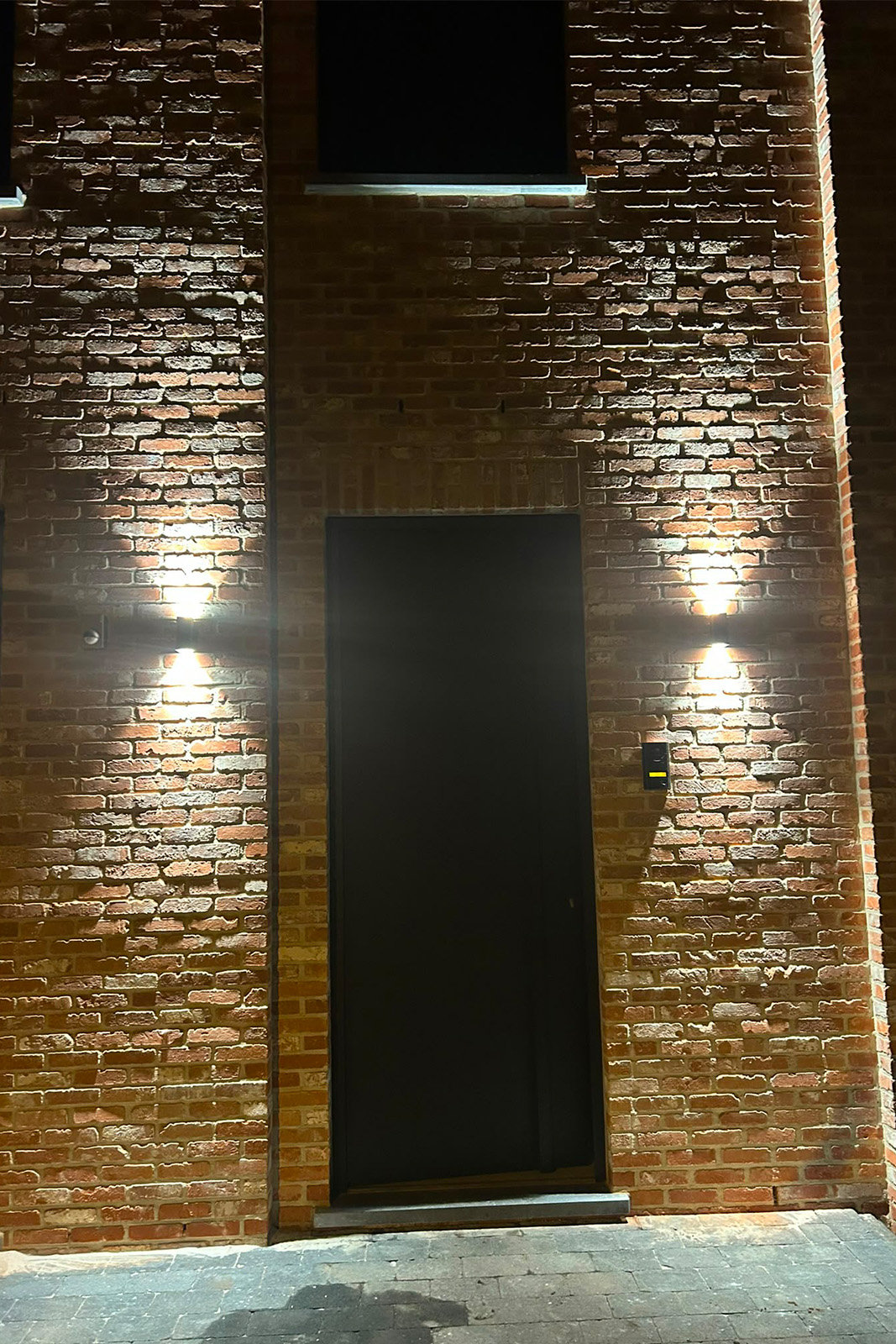 Moderne wandbediening voor verlichting en andere toepassingen